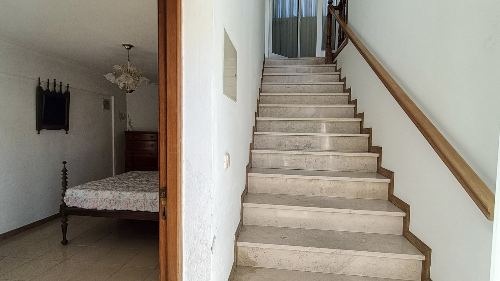 22-350a2eb2-d9d4-4d14-9ff5-be247afdc15djpg