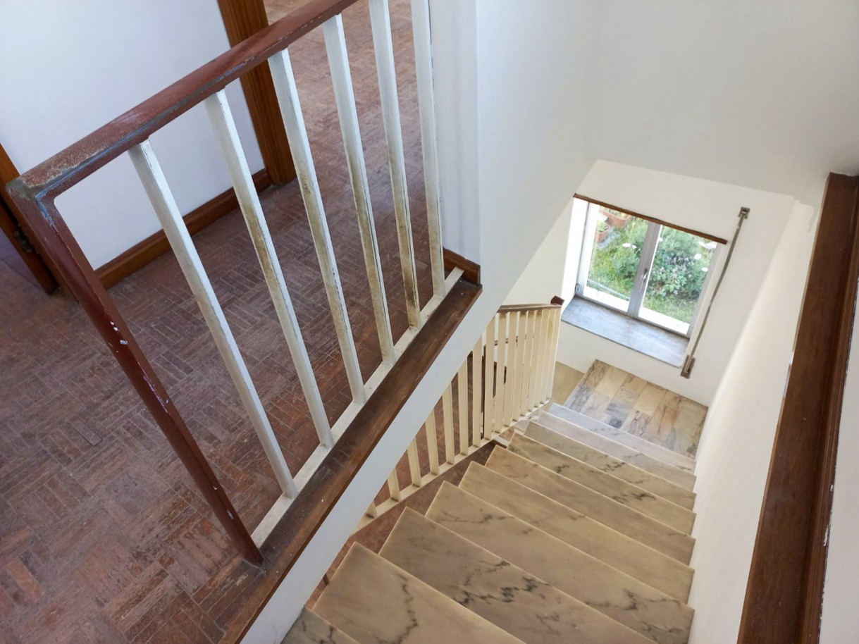 4-decd8f6b-1b6f-4378-975e-aced7f7f93e2jpg