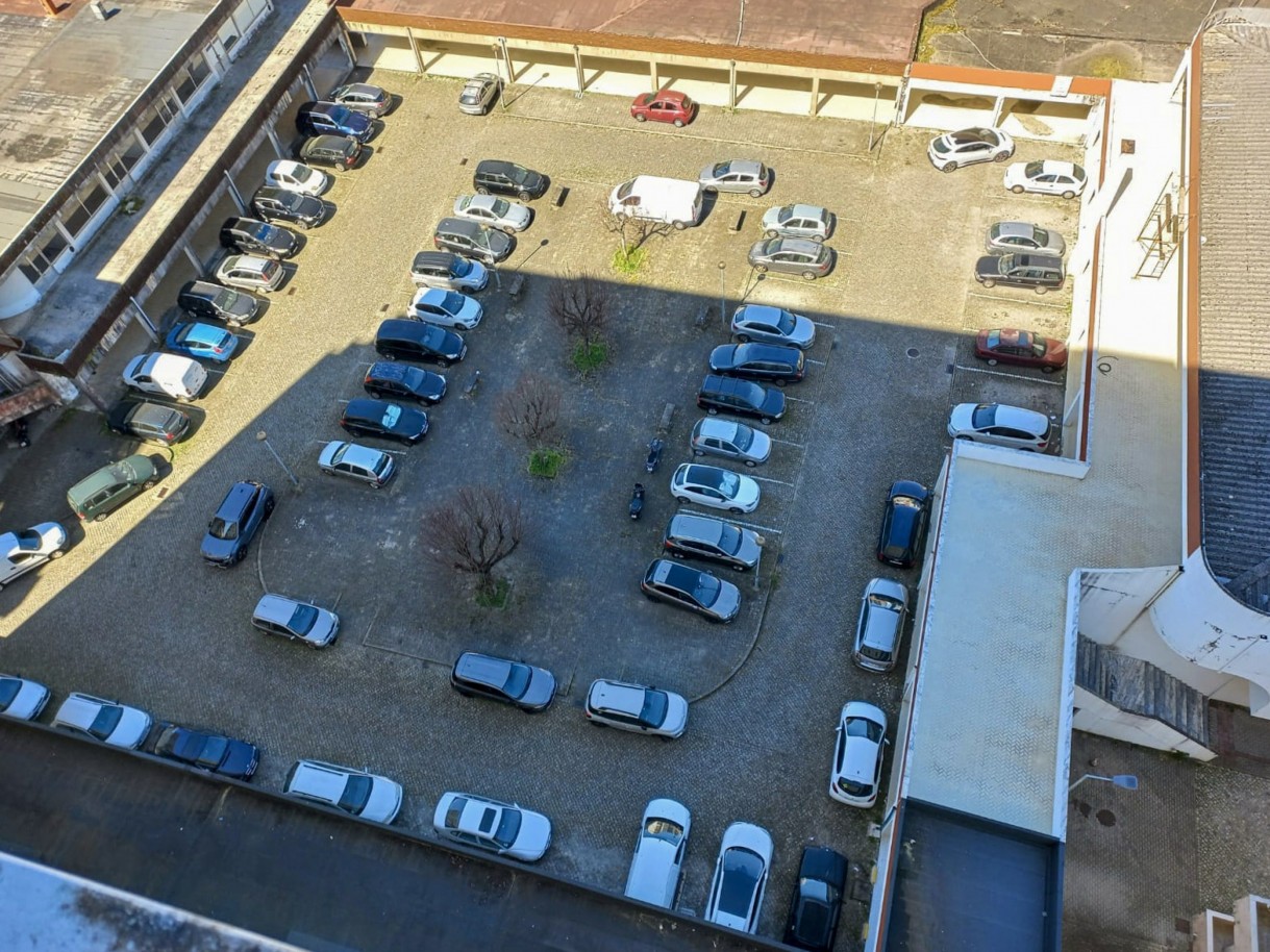 3-bb86886c-f621-4747-84c3-6354cdb2032ejpg