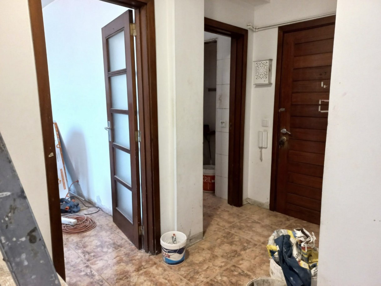 5-99ca26e3-1b95-43ce-8960-220977f51faajpg