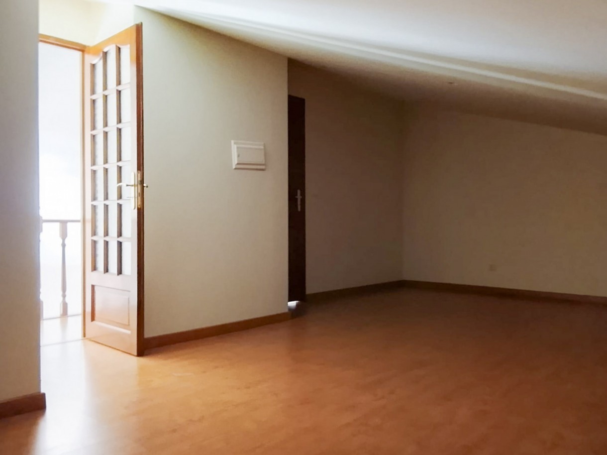 13-whatsapp-image-2026-03-30-at-10jpg