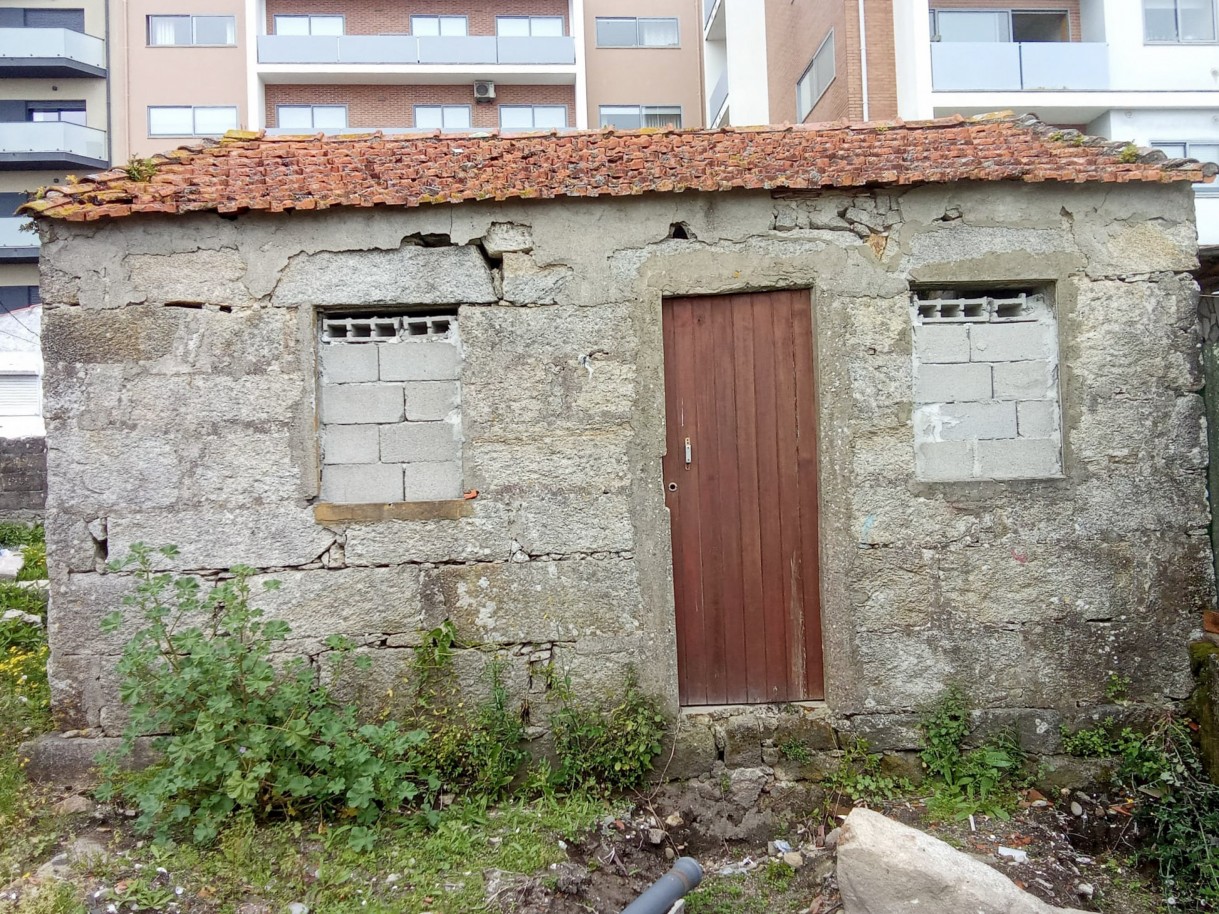 2-d7e0838f-c80c-41c0-bb79-1cd1fb424f4djpg