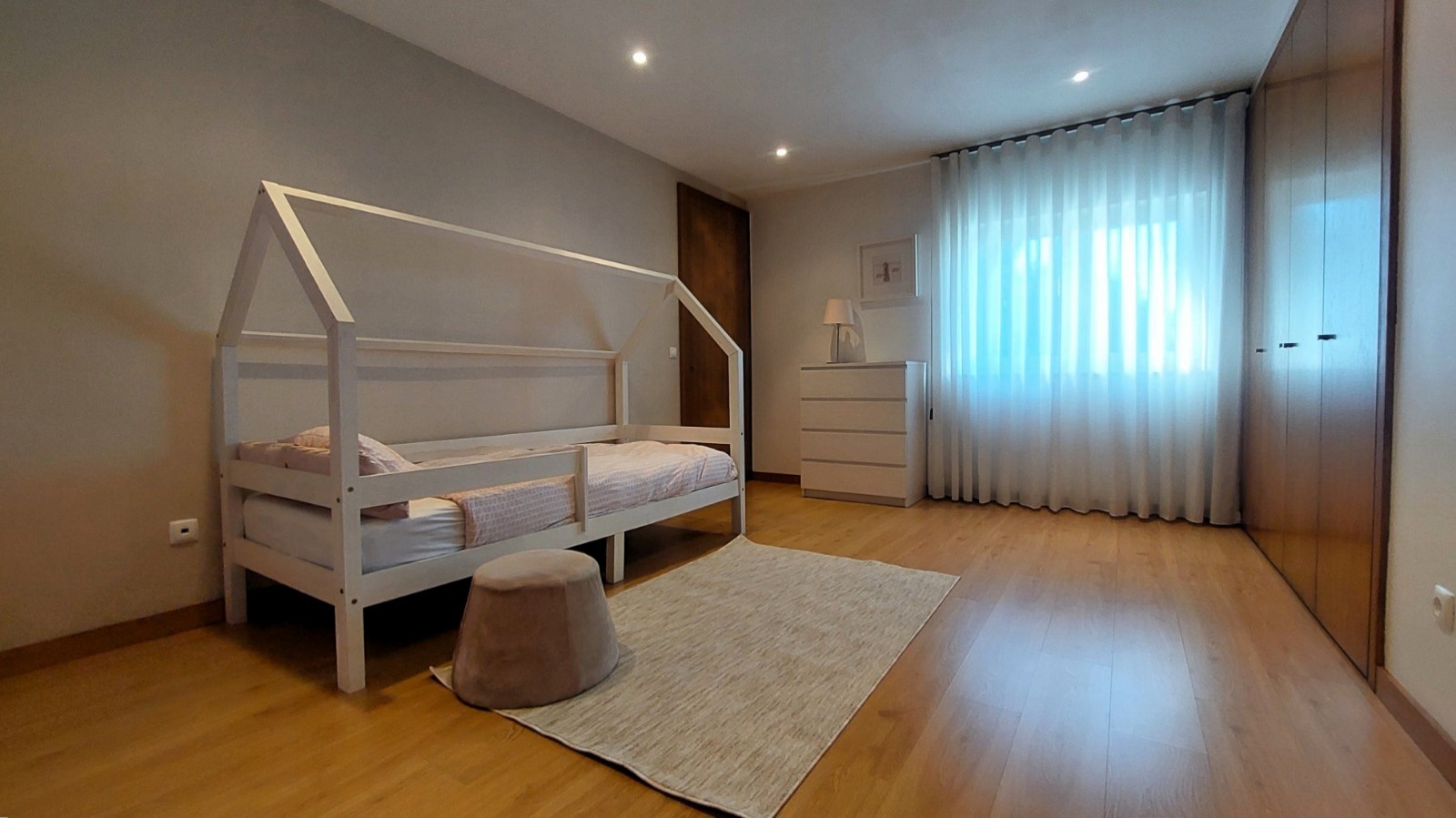 1e120691-3519-46f4-b53a-6a524e1a2b11jpeg