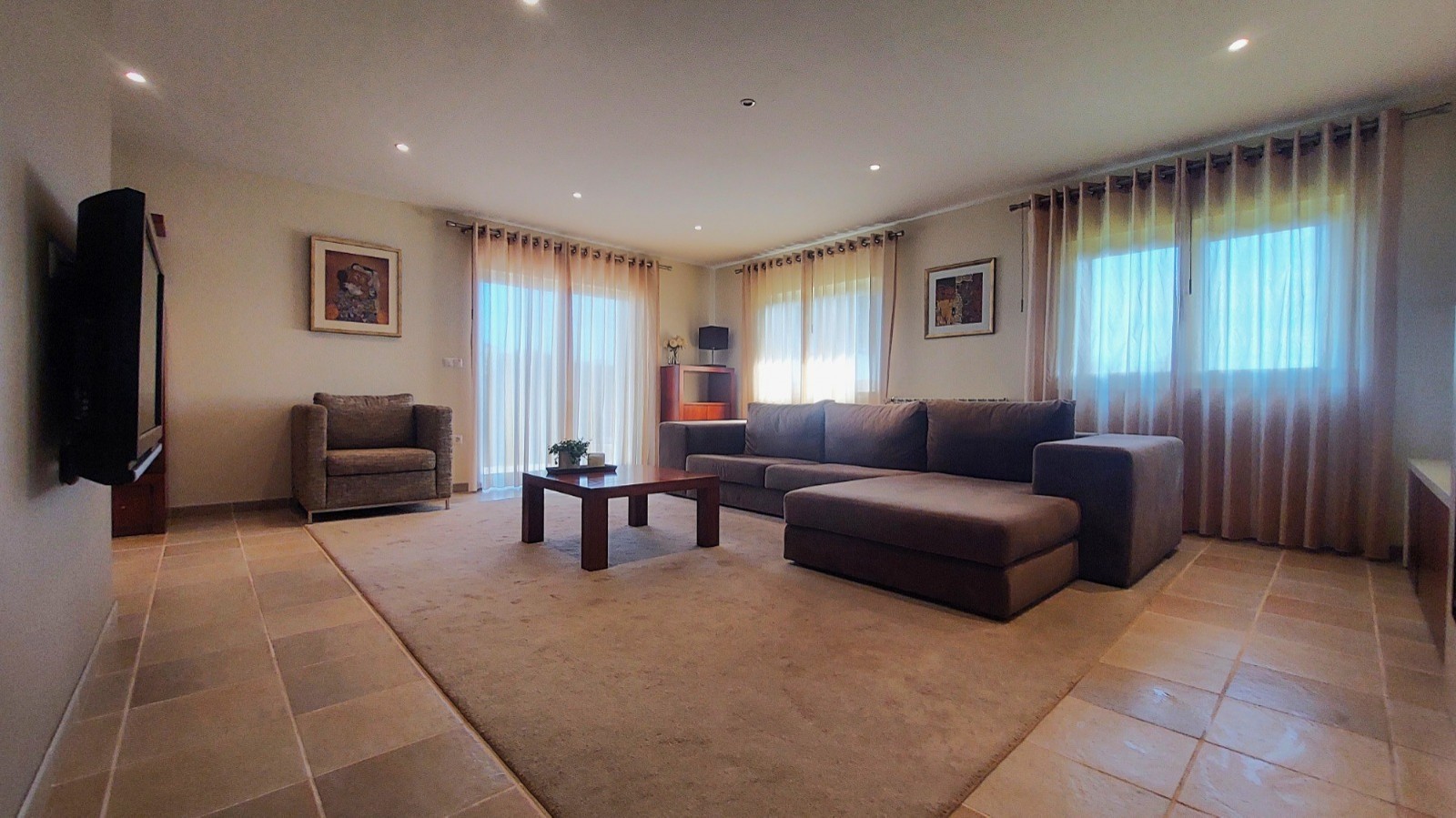 714e8c9f-ecc4-480d-a791-fe5e3adefc9bjpeg