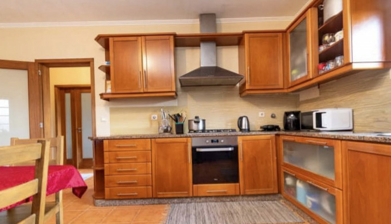 4-def04ad9-ae75-41d8-9372-ac7cd1aa1330jpg