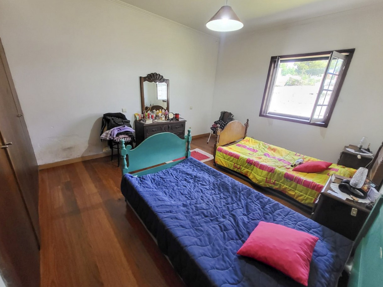 21-6b792fed-628c-4ee4-9191-b405d5f29c8bjpg