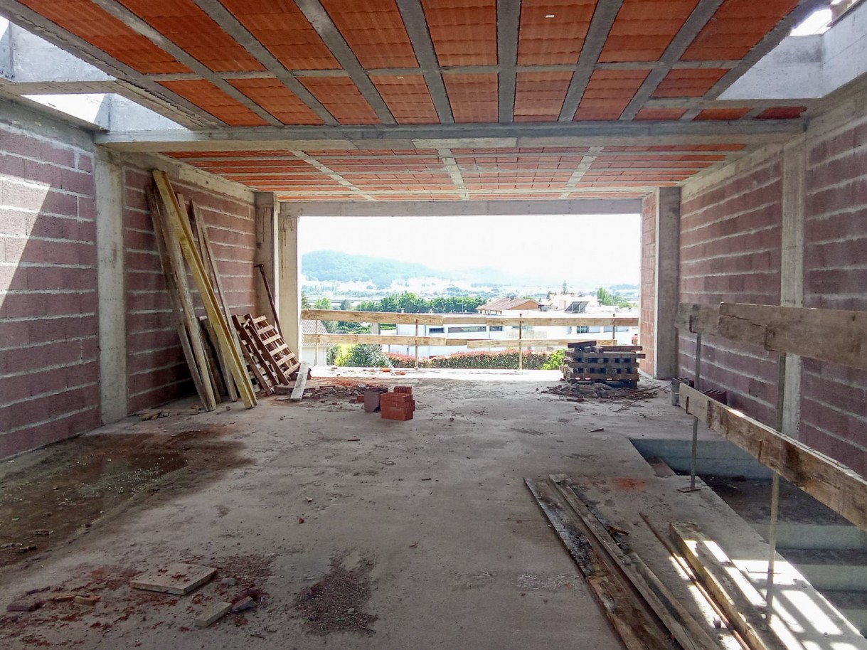 2-whatsapp-image-2026-04-22-at-10jpg