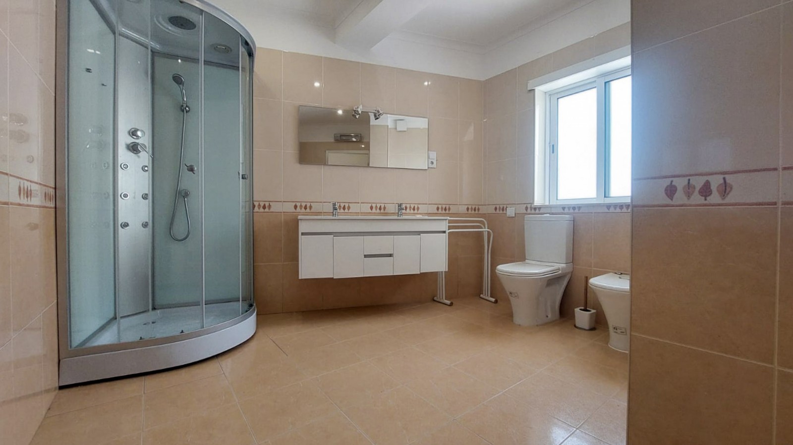 14-0a959fd9-da86-4e07-8698-c4ab942069a6jpg