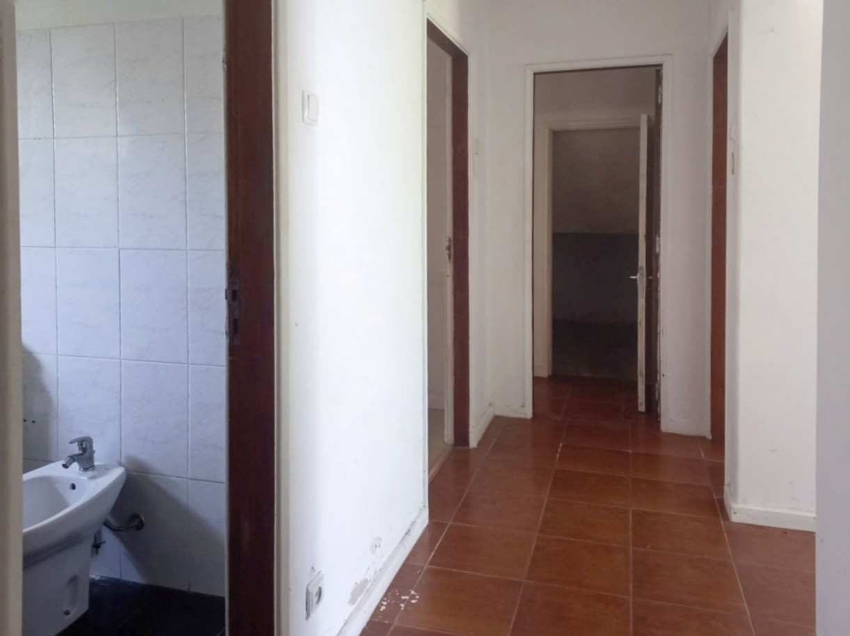 r1-8jpg
