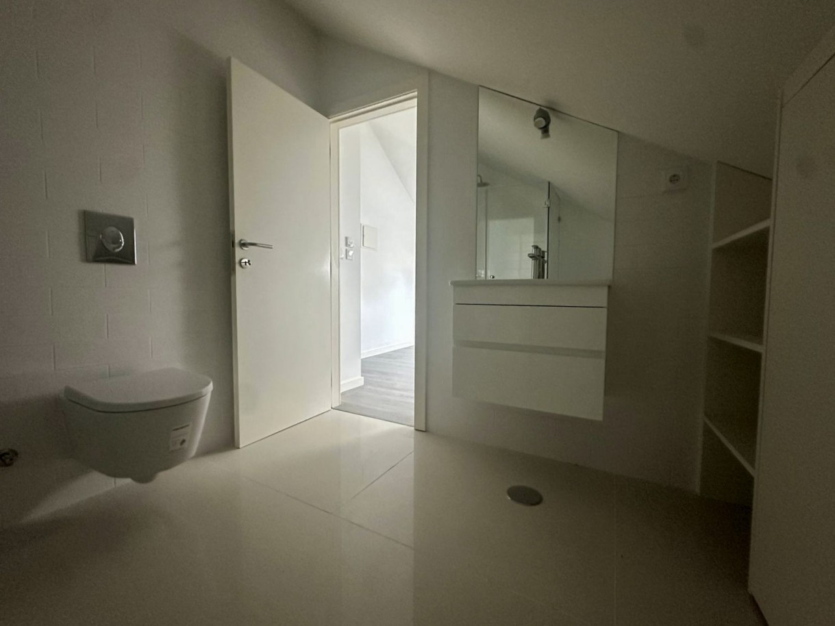 7-whatsapp-image-2026-10-23-at-16jpg